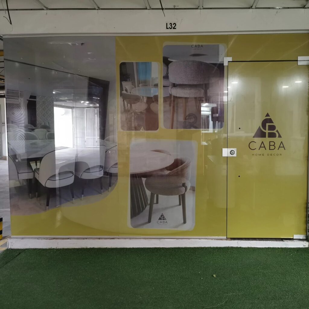 Diseño, impresión e instalación de microperforado para fachada, necesitas ayuda con tu negocio? Llámanos 3007700511